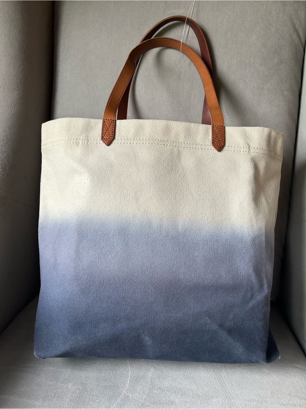 Madewell Canvas Transport Tote Ombre Dip Dye Blue Ivory - Picture 2 of 8